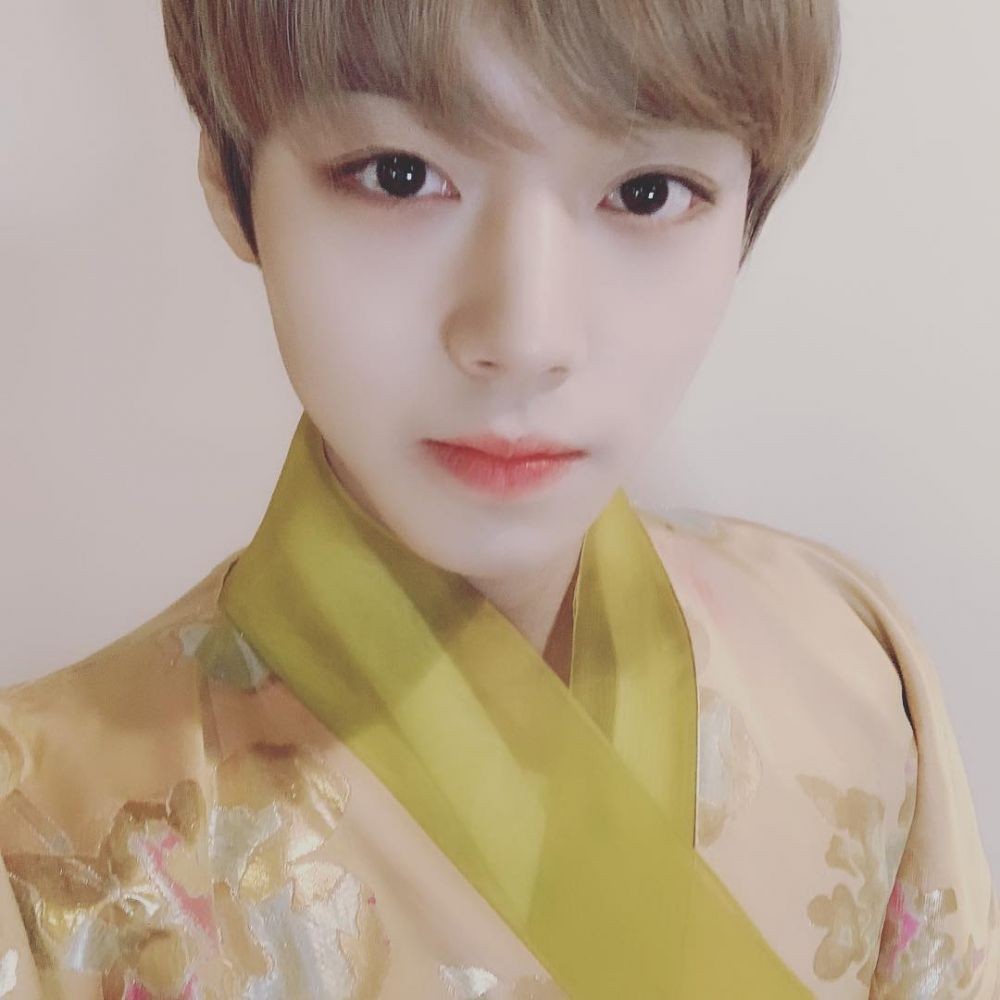 rayakan-lunar-new-year-13-potret-unyu-idola-kpop-dalam-balutan-hanbok