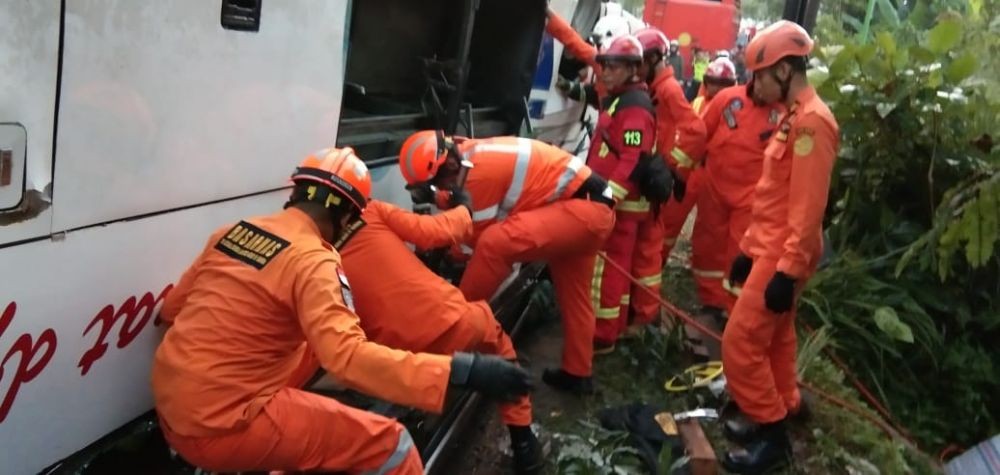 Kecelakaan Bus Kramat Djati Diduga Akibat Sopir Ugal-ugalan
