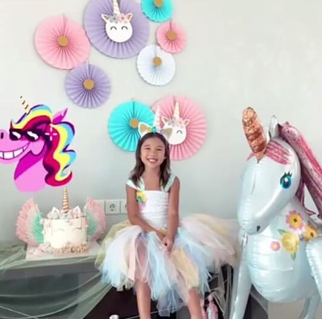 Bertema Unicorn, 10 Keseruan Ultah Putri Jennifer dan Irfan Bachdim 