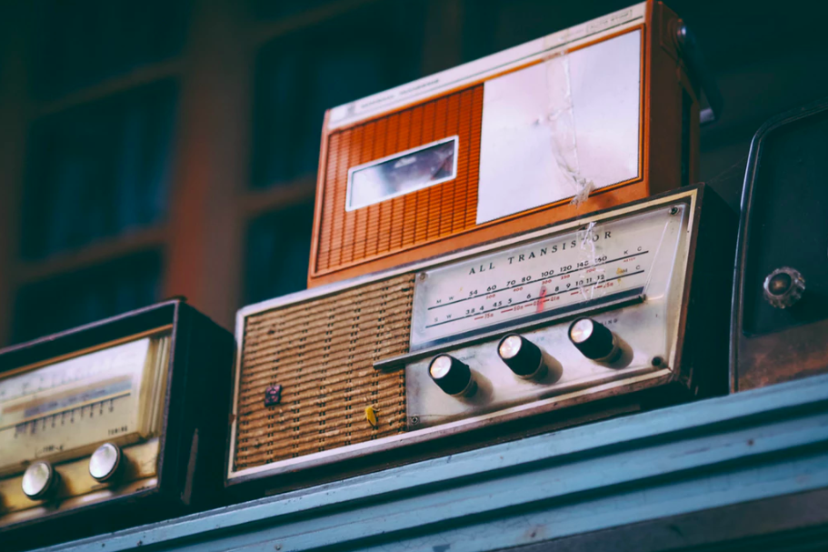 Ini Sejarah Panjang Radio di Indonesia dari Kolonial hingga Millennial