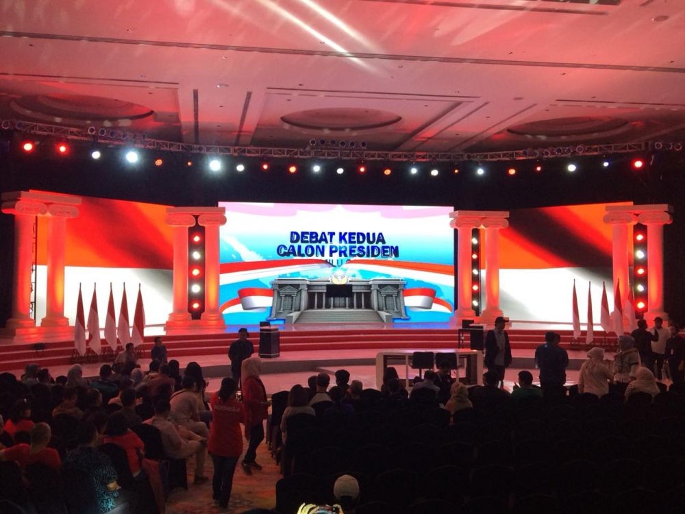 Nobar Debat Pilpres di Bandung, Mulai Hotel hingga Warung Kaki Lima