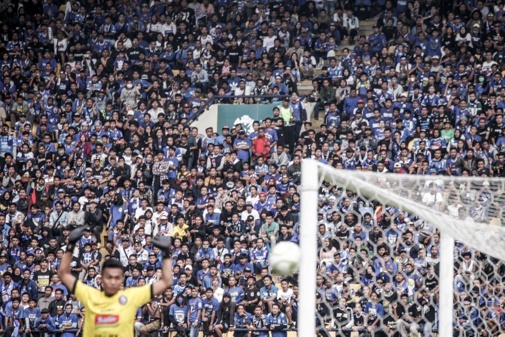 Hamka Minta Aremania Sambut Baik Persib Bandung