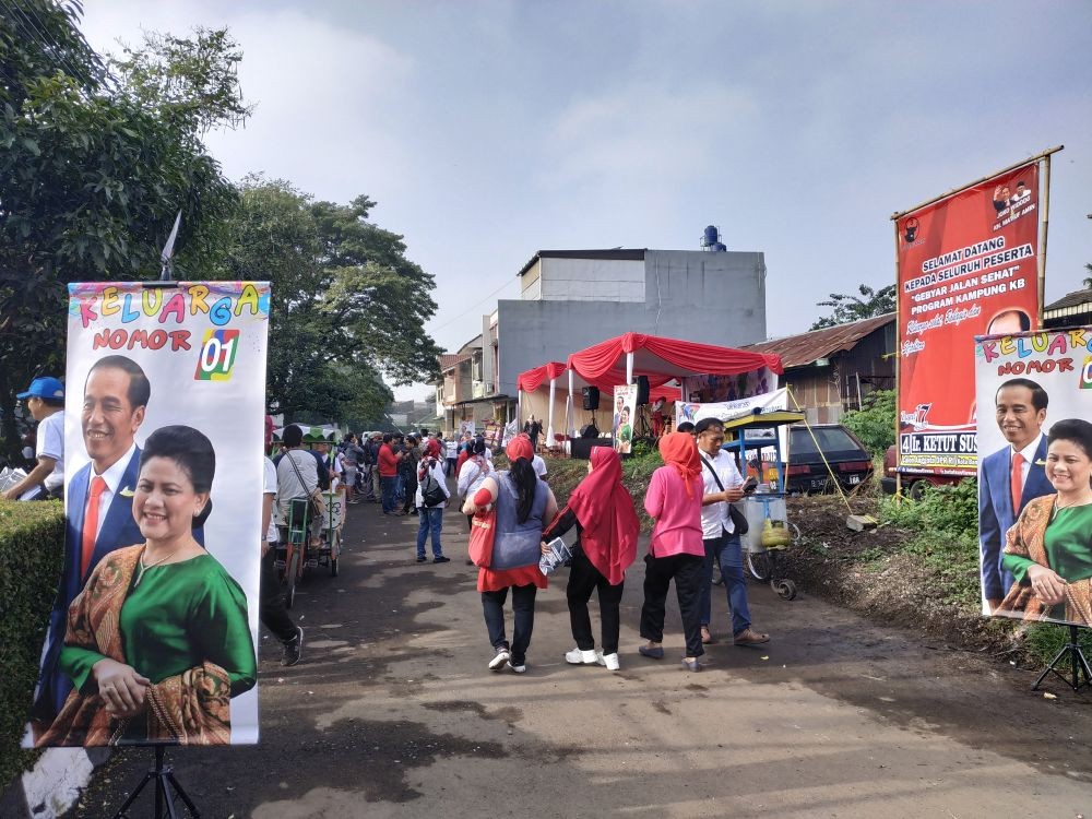 Ratusan Ibu-Ibu Kota Bandung Deklarasi Dukungan ke Jokowi-Ma'ruf Amin