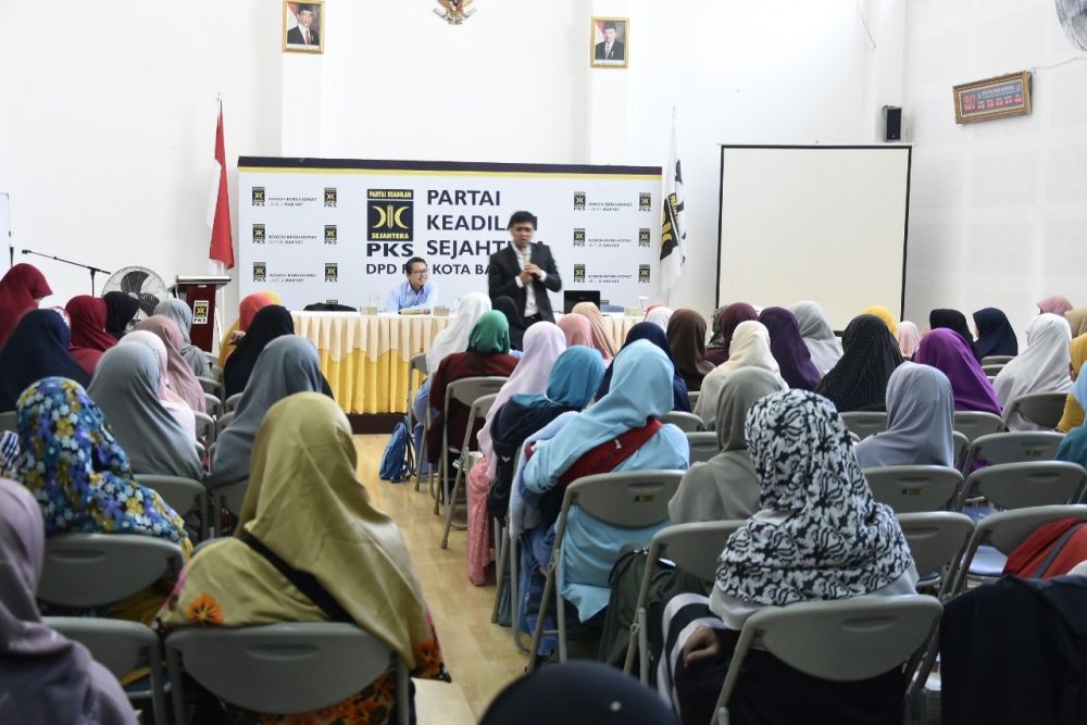 Incar Suara Pemilih, PKS Bandung Mantabkan Program SIM & STNK Gratis