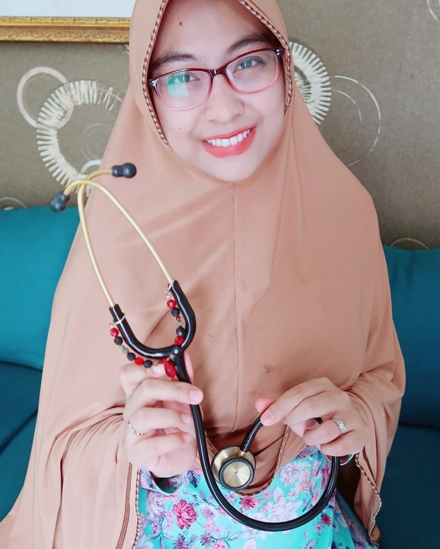 10 Potret Memesona Shindy Putri, Kakak Ria Ricis yang Seorang Dokter