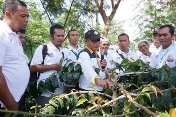 Petani Kopi Sipirok Studi Banding ke Farmer Support Center Starbuck