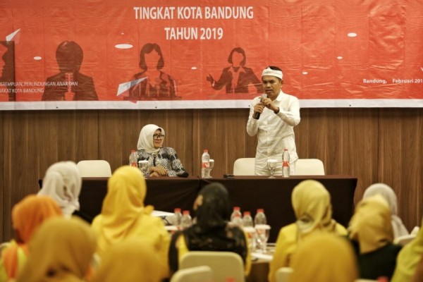 Dedi Mulyadi Ajak Caleg Perempuan Lebih Peka Persoalan Rumah Tangga