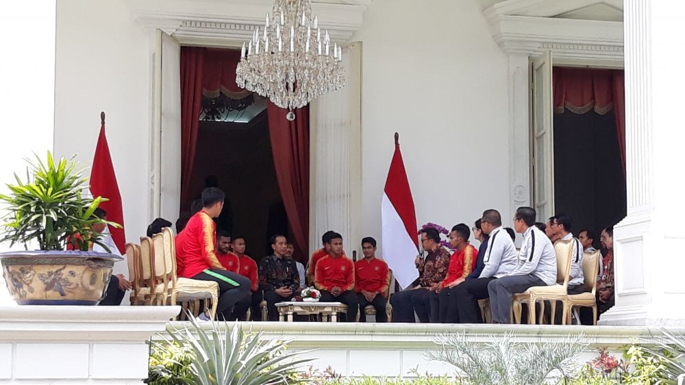 Timnas Indonesia U-22 Disambut Jokowi di Istana