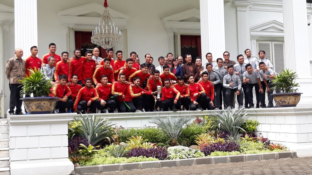 Timnas Indonesia U-22 Disambut Jokowi di Istana