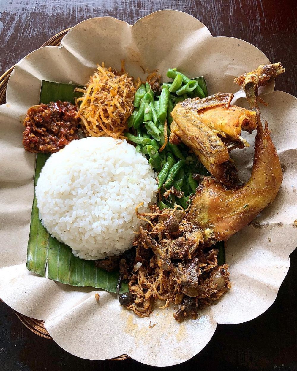 10 Makanan Khas Lombok, Rempahnya Kuat dan Rasanya Nampol Abis!