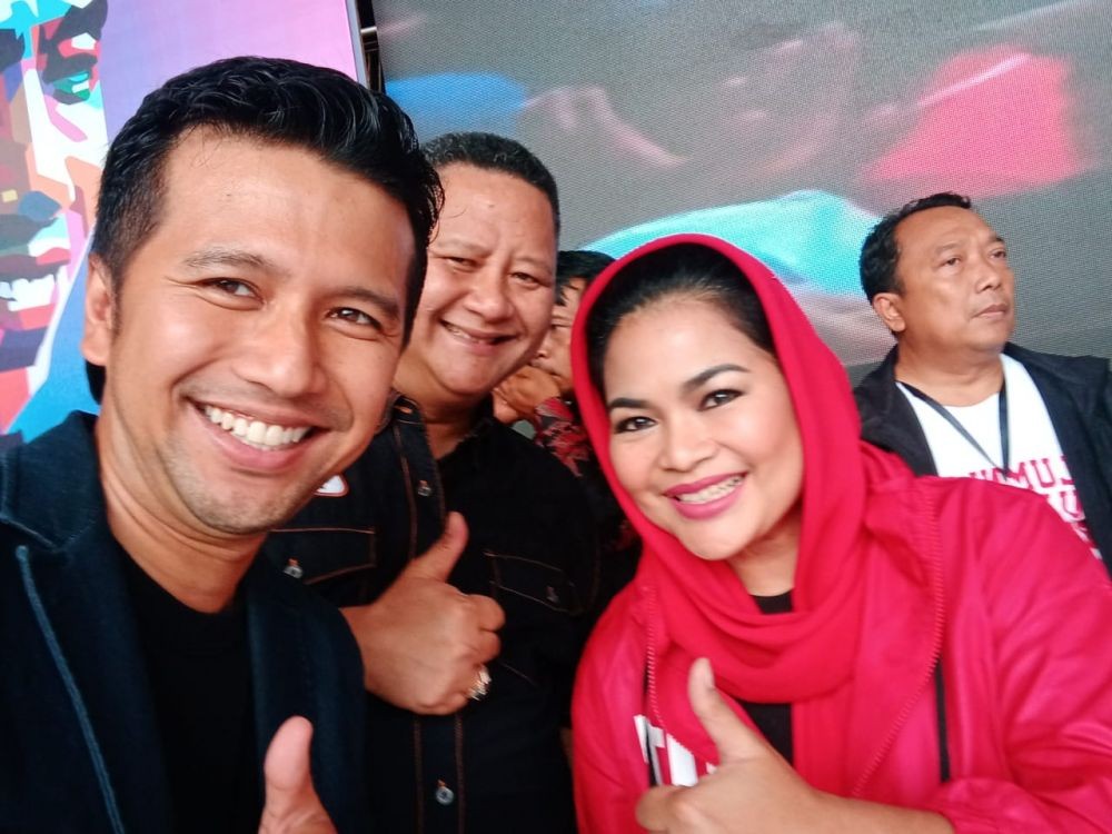 Sempat Berdebat Sengit, Kini Emil-Puti Bersatu Demi Jokowi