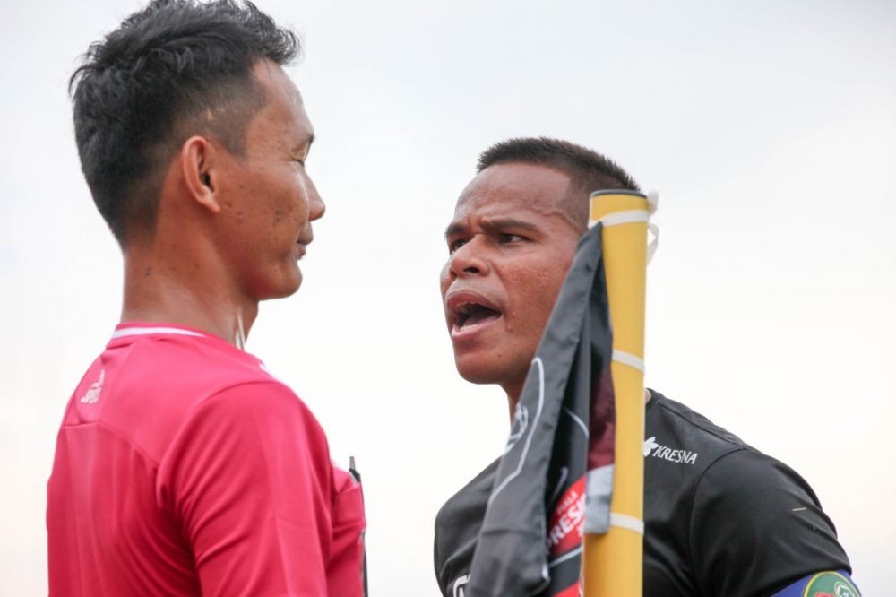 [FOTO] Melihat Aksi Bobotoh Persib di Laga Perdana Piala Presiden 2019