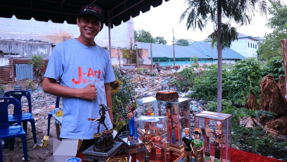 Peduli Sampah! Ini yang Dilakukan Para Pengrajin Daur Ulang di Medan
