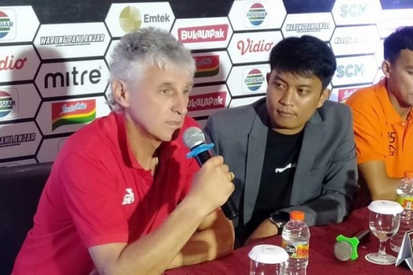 Persija Jeblok, tapi Ivan Kolev Masih Dipercaya