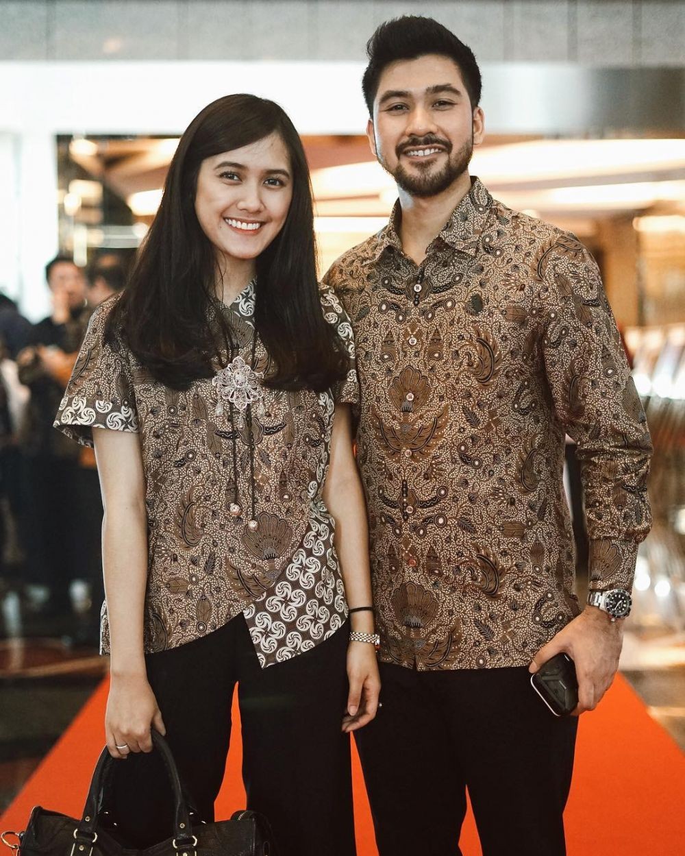 10 Model  Baju  Batik  Terbaru  buat Millennials