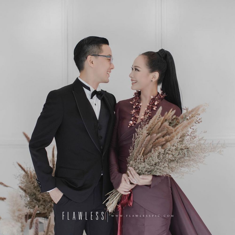 Intip Inspirasi Prewedding Yuanita Christiani yang Menikah Hari Ini