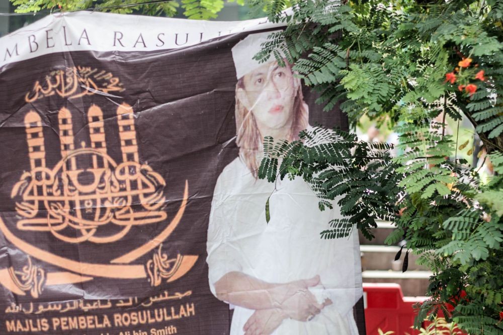 Kasus Ujaran Kebencian Denny Siregar Dilimpahkan ke Polda Metro Jaya