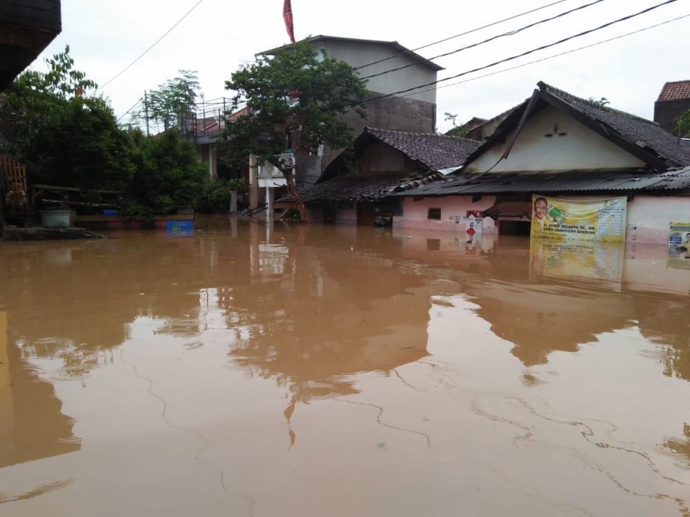 15 Kabupaten di Jatim Dikepung Banjir, 12.485 KK Terdampak