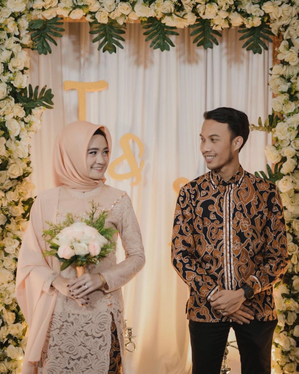 20 Koleski Terbaru Baju  Tunangan Couple  Muslim JM 