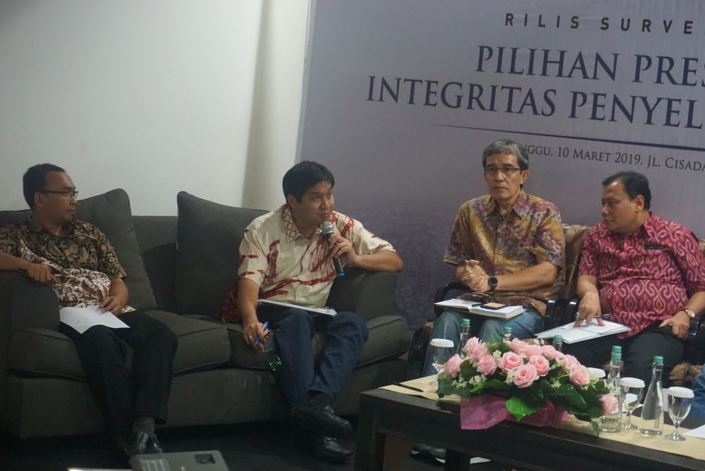 Prabowo-Sandiaga Hanya Raih 32,1 Persen Suara Versi Survei SMRC