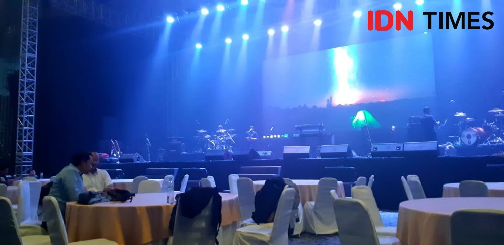 Ahmad Dhani Ingin Panitia Konser Hadapi dengan Senyuman Diganti