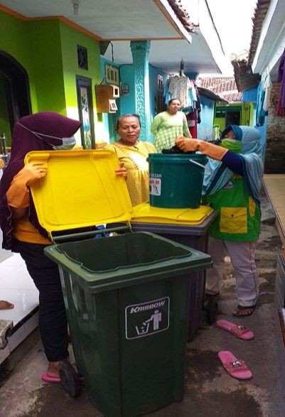 Didampingi NGO Dunia, Pengelolaan Sampah Melibatkan Bumdes