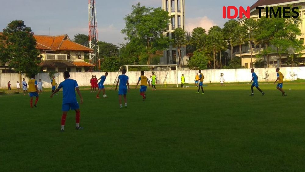 Arema FC Harus Kalahkan Persita Bila Ingin Lolos Babak 8 Besar