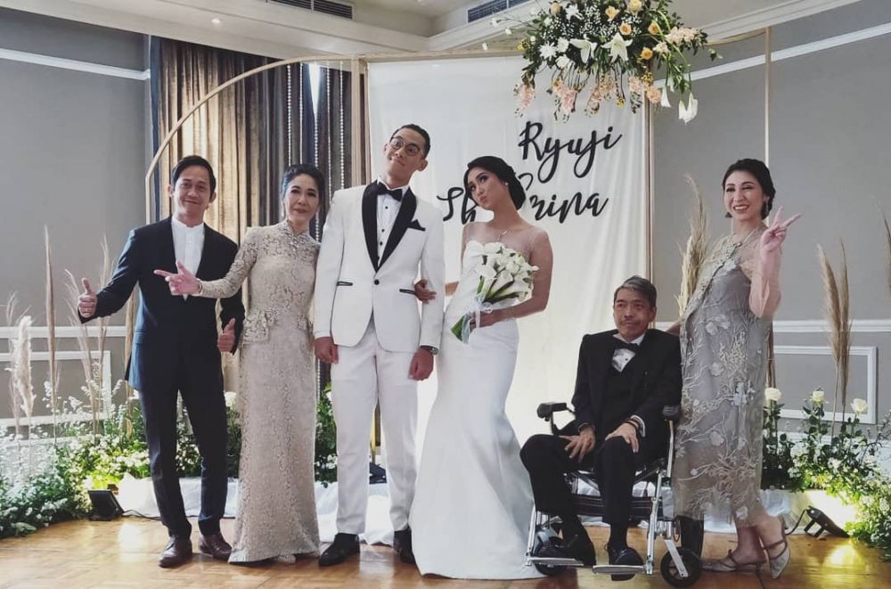 Pacaran Singkat Lalu Menikah, 11 Momen Bahagia Ryuji Utomo & Shabrina