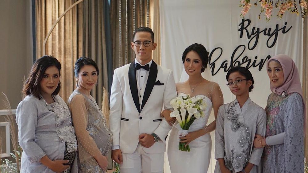 Pacaran Singkat Lalu Menikah, 11 Momen Bahagia Ryuji Utomo & Shabrina