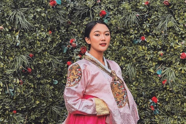 Bak Member Girlband, 10 Potret Kece Marion Jola Liburan di Korea