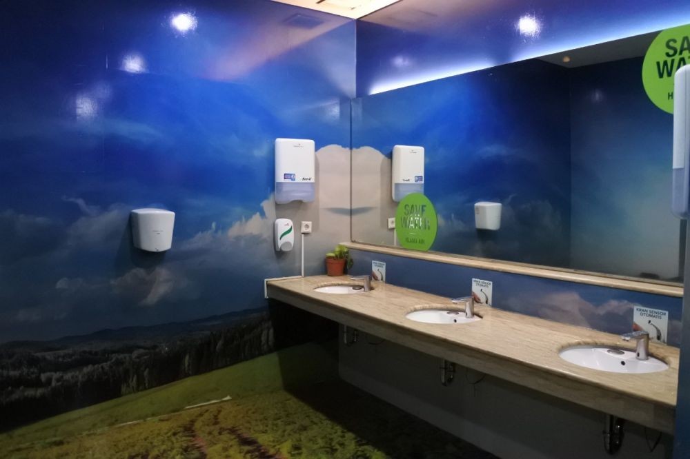 Viral, Intip Toilet Cantik Panorama Alam 3D di Bandara Juanda