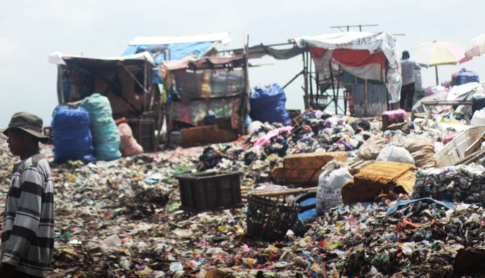 Warga Sekitar Pembuangan Sampah Terpadu Piyungan Kembali Tutup Jalan 