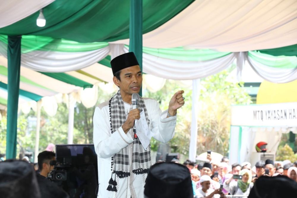 Ingin Lihat Ustaz Abdul Somad, Ribuan Orang Padati Masjid Al Musanif