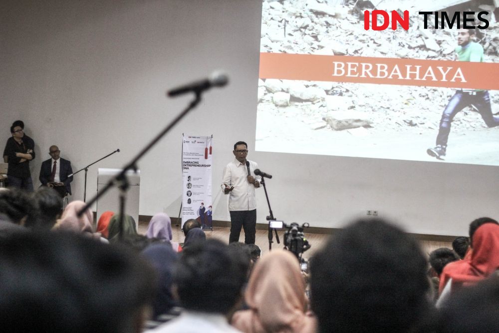 [FOTO] Ketika Ridwan Kamil Bicarakan Millennial di Telkom University