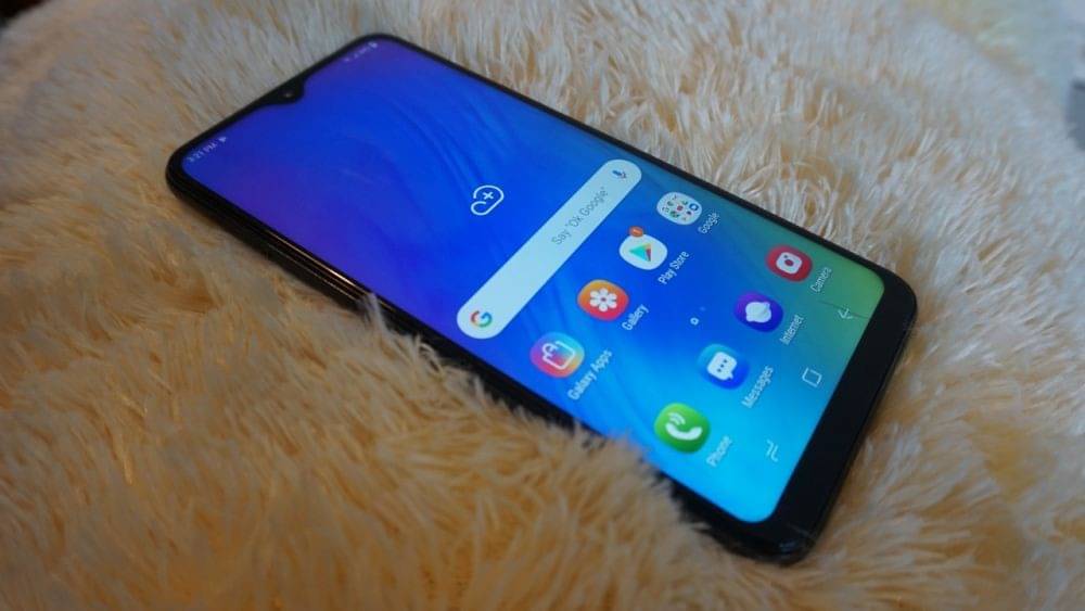 Smartphone Terbaru Samsung Ini Harganya Cuma 1 Jutaan Lho!