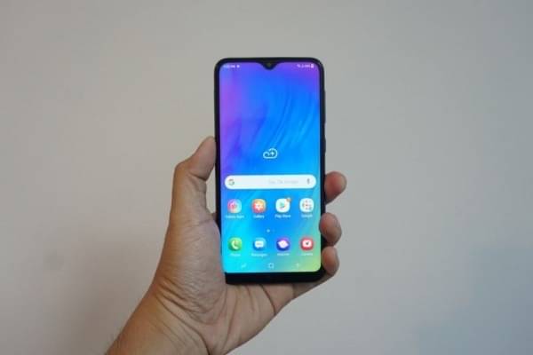 Smartphone Terbaru Samsung Ini Harganya Cuma 1 Jutaan Lho!