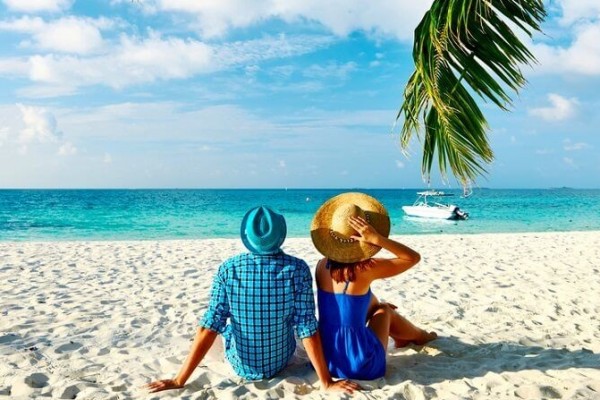 10 Destinasi Spesial yang Cocok buat Honeymoon dari Berbagai Dunia