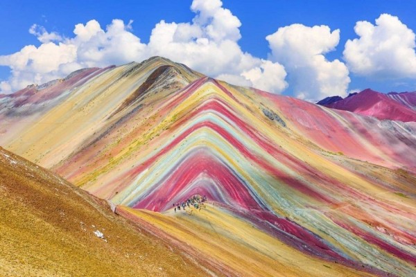 10 Wisata Alam Warni-warni dari Berbagai Negara, Indonesia Juga Punya