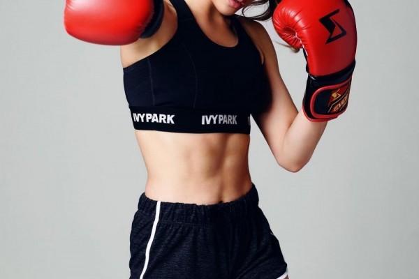 10 Selebriti Indonesia yang Sering Pamer Body Goals di Media Sosial