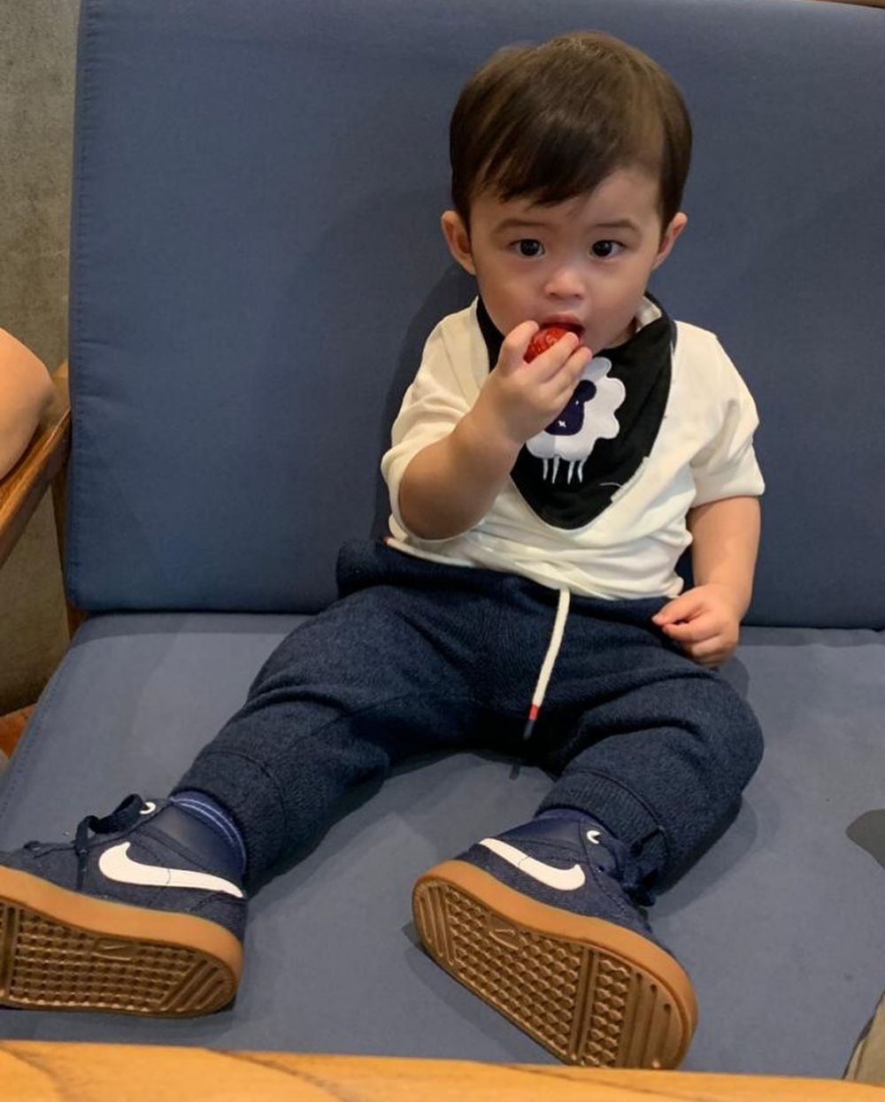 Usia 15 Bulan Sudah Punya Jet Pribadi, Ini 10 Foto Gemas Raphael Moeis