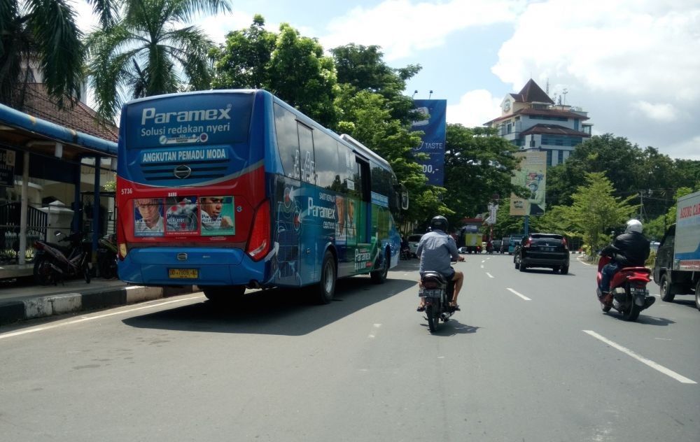 Potret Kumuh Halte BRT Makassar yang Bernilai Miliaran Rupiah
