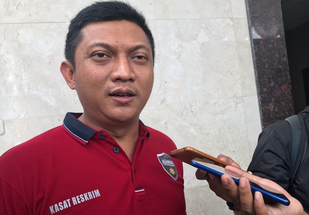 Satreskrim Polrestabes Makassar Tangkap  Muncikari Prostitusi Online 