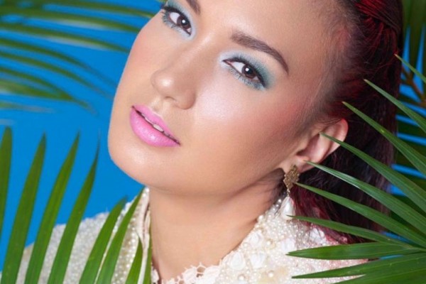 Koleksi Pot dan Tanaman Hias ala Nadine Chandrawinata, Lucu!