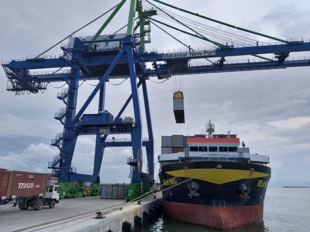Pelabuhan Peti Kemas MNP Siap Ekspor Hasil Budidaya Pisang Sulsel
