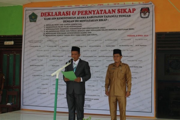 Kemenag Tapteng Deklarasi Lawan Hoaks
