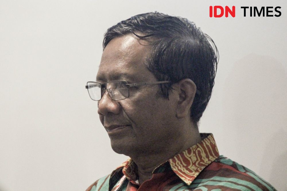 Dear Kakanda-Adinda, Jokowi Buka Kongres XXXI HMI Pakai Batik Madura