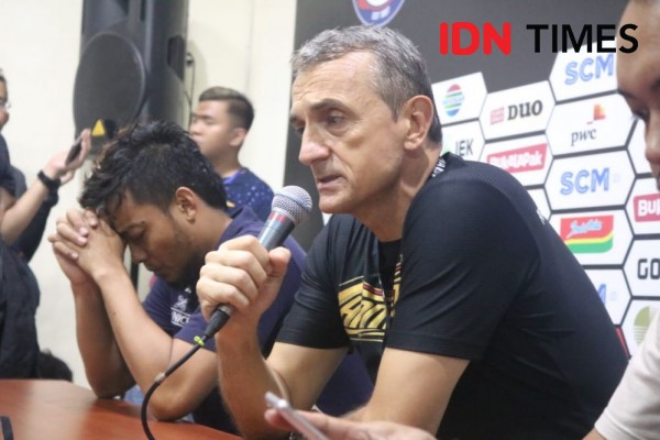 Persebaya Tanpa Pelatih Kepala, Arema FC Tak Terganggu