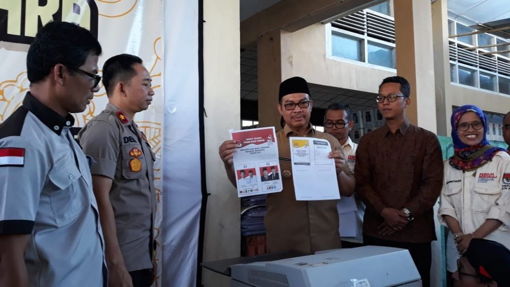 Akhirnya, KPU Kulon Progo Memulai Pengiriman Logistik Pemilu