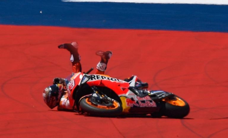 Diprediksi Absen 6 Bulan, Bagaimana Kans Marc Marquez di MotoGP 2021?
