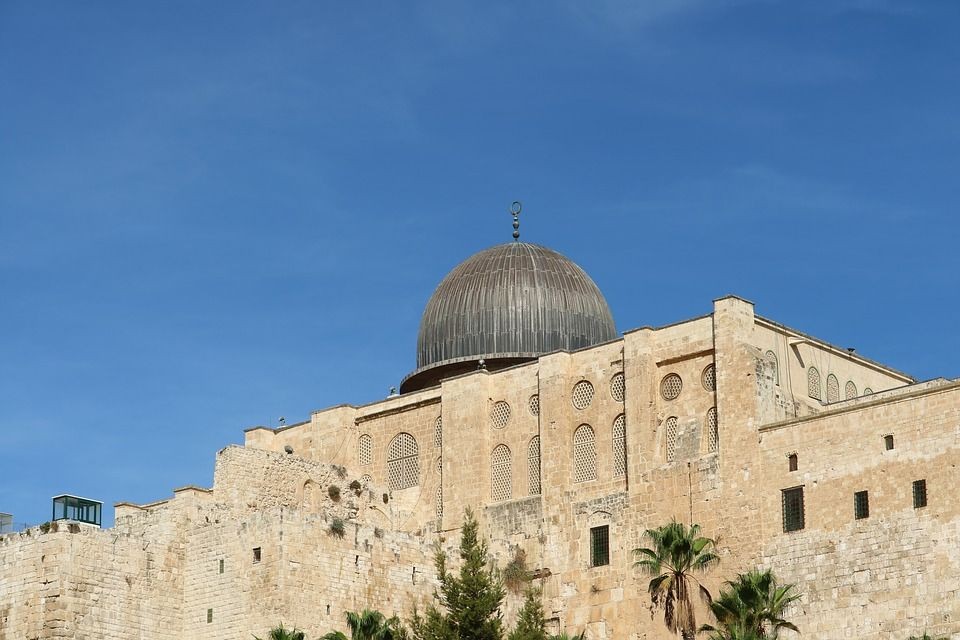 Sejarah Masjid Al-Aqsa, Kiblat Pertama Umat Islam